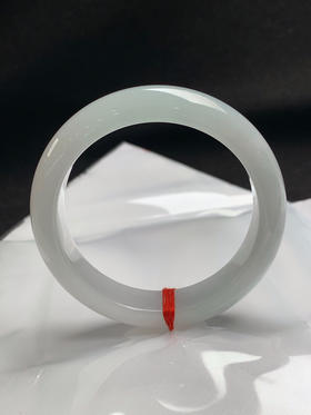 620377，55.3圈口，糯化白月光正圈平安镯，种水好，底子底子细润