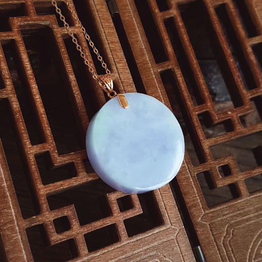 【天然正品】A货翡翠AU750玫瑰金镶天然糯种圆牌平安扣紫罗兰翡翠吊坠项链30.9*24.6*6.3MM（皆取最大值）女士现售价：2680！090425AH48 商品图6