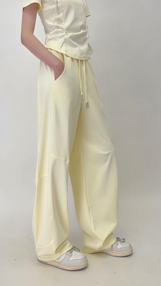 581812时尚休闲款香蕉裤 商品图0