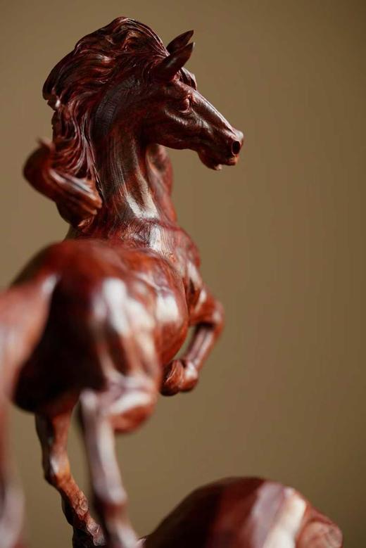 马到成功°小叶紫檀摆件 商品图3