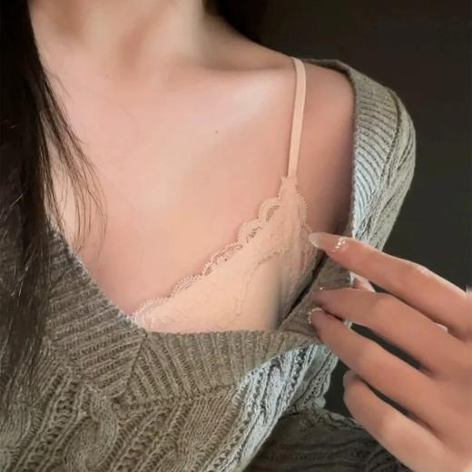 U家舒服蕾细肩带内衣【性感不勒人，穿上就像没穿✨】法式V领蕾丝文胸🔥轻薄无痕＋果冻胶提拉💖塑造饱满圆润好胸型，4色任选，每一件都美到心动！  商品图2