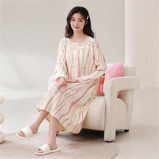 康妮雅女式长袖睡裙 商品图2