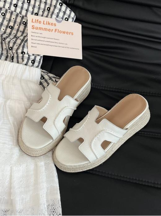 🎁【PlatBase赵露思同款头层牛皮麻绳底H凉拖鞋】🌈懒人夏天不能没有拖鞋，凉快又自在！！🔸日常出行方便省心，草编元素自带清新慵懒气息 商品图2