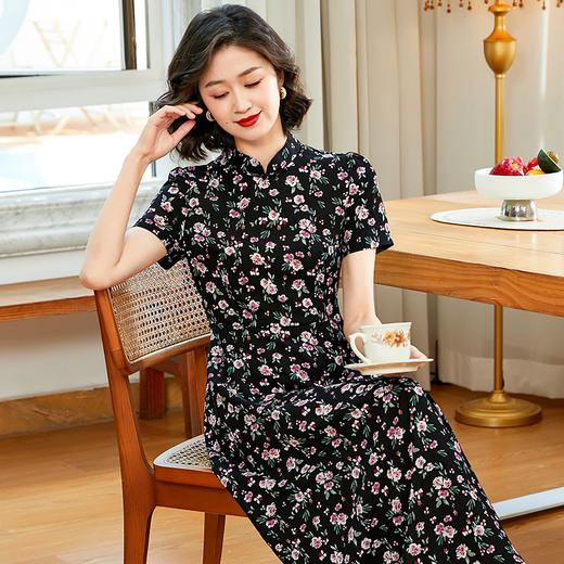 「自」全新升级【铂金会员247/天猫329/差价82】(44131)洛诗琳气质新中式碎花连衣裙2025夏季国风改良显瘦旗袍裙 商品图2