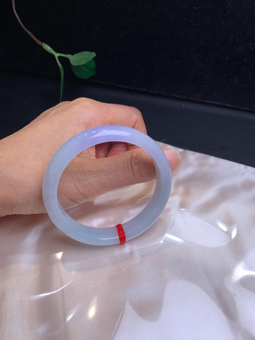 620369，55.5淡紫底手镯，很清新秀气，一截带粉紫底，干净清爽 商品图5