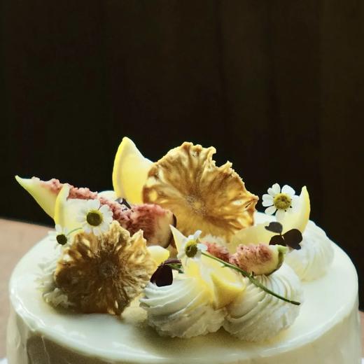 柠檬金钻凤梨乳酪云朵蛋糕（周一店休，此款仅限上海地区同城配送，请提前1天预定，运费预收30，多退少补） 商品图1