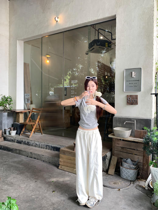 【110元任选2件】最后一波现货！立体花朵修身短袖Ｔ恤 商品图6