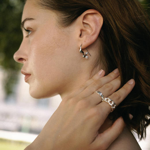 【何宣林Faye同款】alodia.co 品牌直发 结果耳钉 小众精致天然珍珠925银针 商品图6