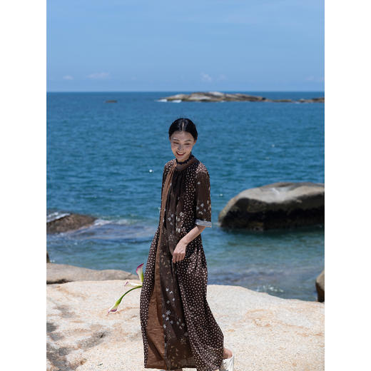 牧衣游原创 印花纯棉连衣裙新款通勤设计感文艺宽松碎花长裙 轻织 商品图3