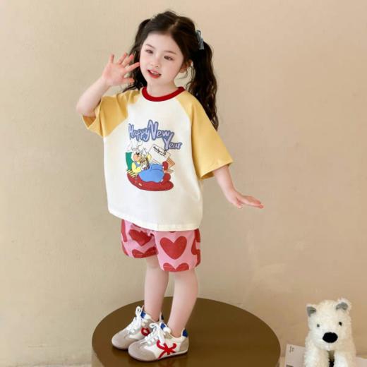 🤩萌娃出街组合🔥开团💰49秒杀~【西蒙日记夏日兔子印花爱心撞色套装KBCJZ005】萌力全开の夏日C位穿搭！T恤上印花兔子&爱心短裤可爱~ 商品图2