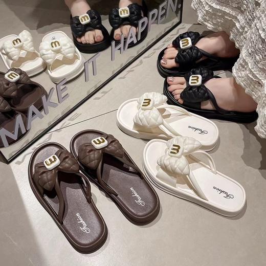 度假风满满~【蝴蝶增高拖鞋！百搭轻便！】少女心蝴蝶增高外穿拖鞋 防滑舒适沙滩 日常百搭约会轻便 一字拖女生-QQ 商品图0