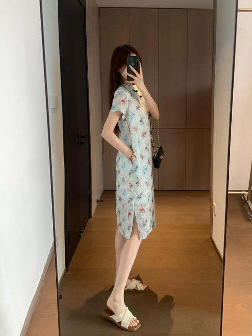 金鱼彩蝶中式立领半斜门襟盘扣H型国风苎麻旗袍裙 商品图12