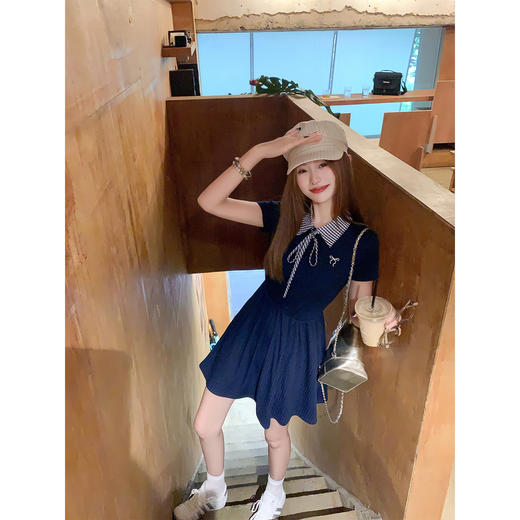 【169元任选2件】最后一波现货！学院风POLO领系带连衣裙 商品图1