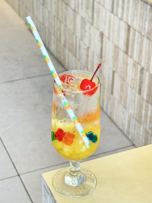 话梅凤梨假日气泡水 商品图0