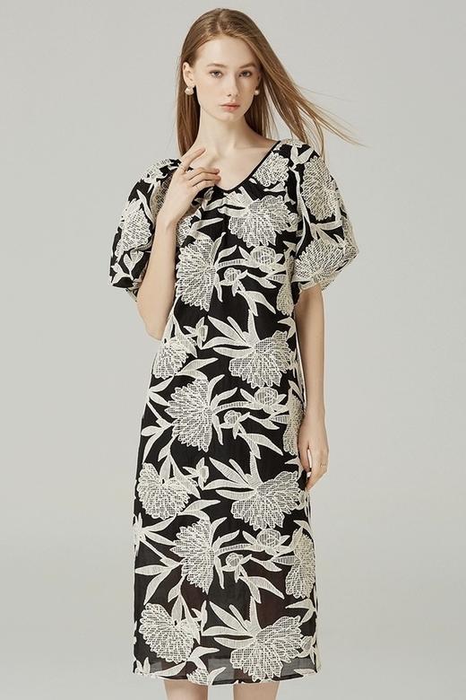 SUMMER & SAGE 度假风v领刺绣连衣裙 20562 商品图4