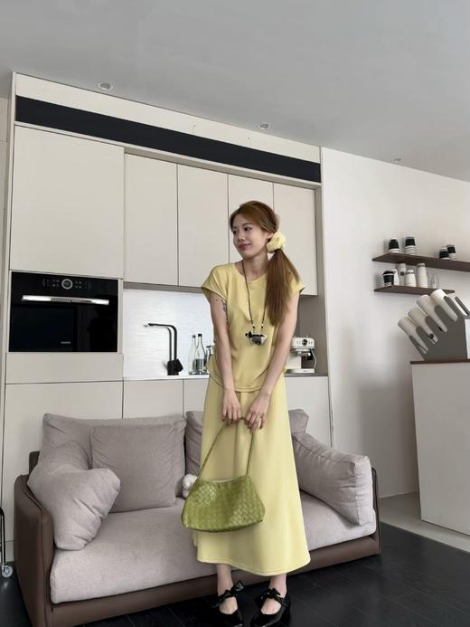 ✨ 法式优雅，轻盈一夏！【定制小飞袖长裙套装来啦】 ✨小飞袖： 遮手臂拜拜肉，显瘦小心机！ 长裙： 优雅飘逸，行走间自带仙气！ 商品图7