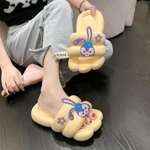 【敲可爱】踩屎感拖鞋女新款室内居家可爱卡通厚底夏季情侣可外穿防滑凉拖男。ry 商品图0