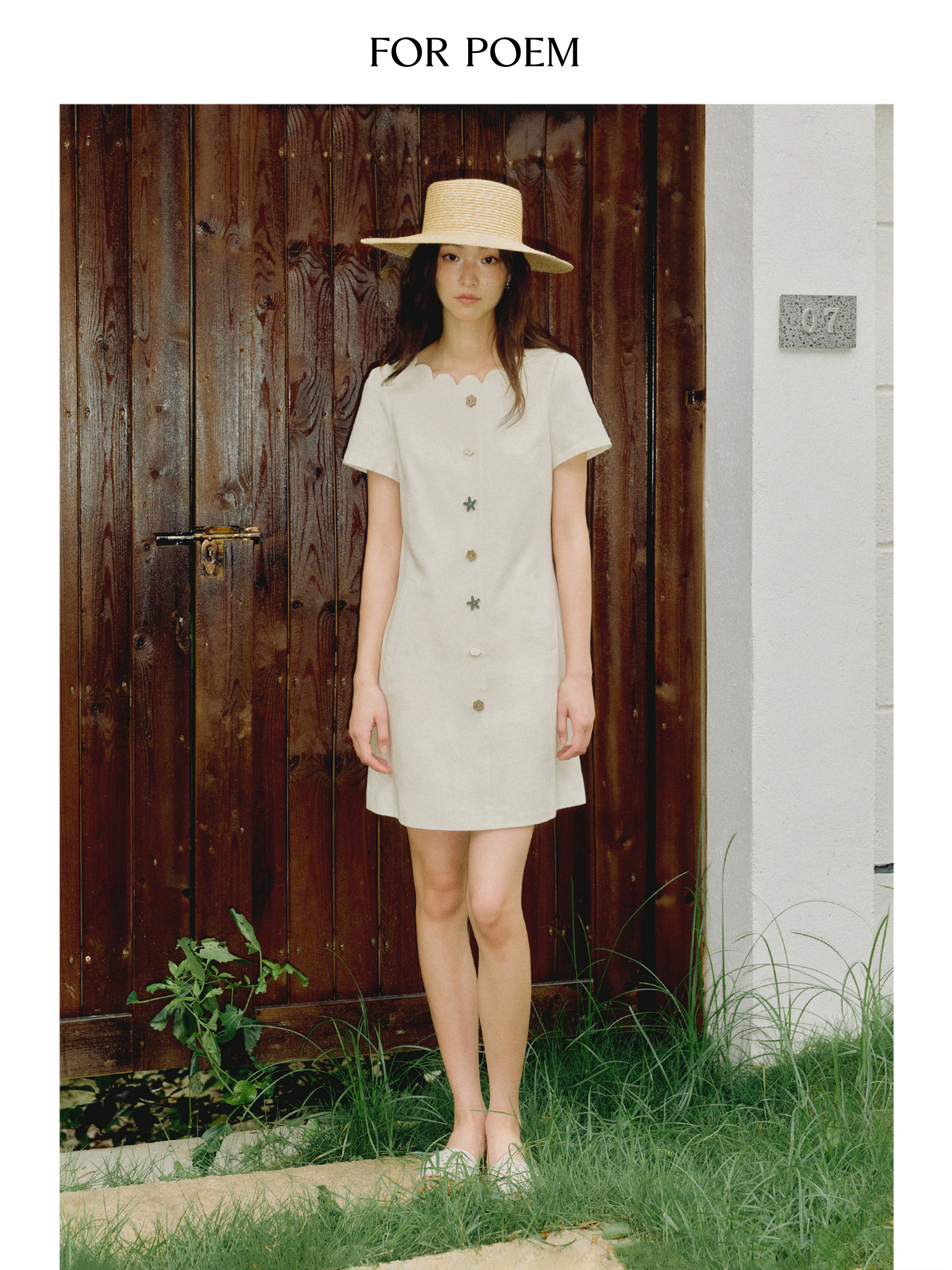 ForPoem 现货 25/SS原创设计花瓣领口微收腰短袖连衣裙