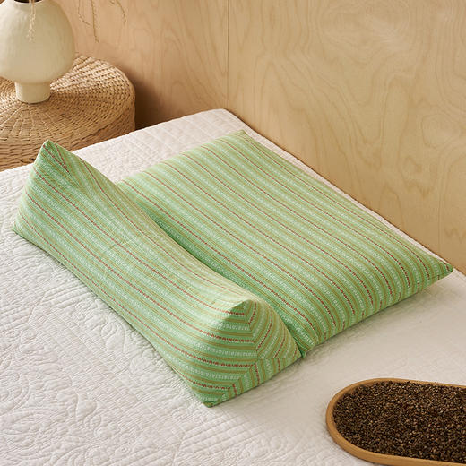 【品牌直发】加倍生活 新款全棉三角颈椎枕 牵引组合荞麦枕 3D条纹菱形荞麦枕头 产自大凉山荞麦壳填充枕芯 商品图5