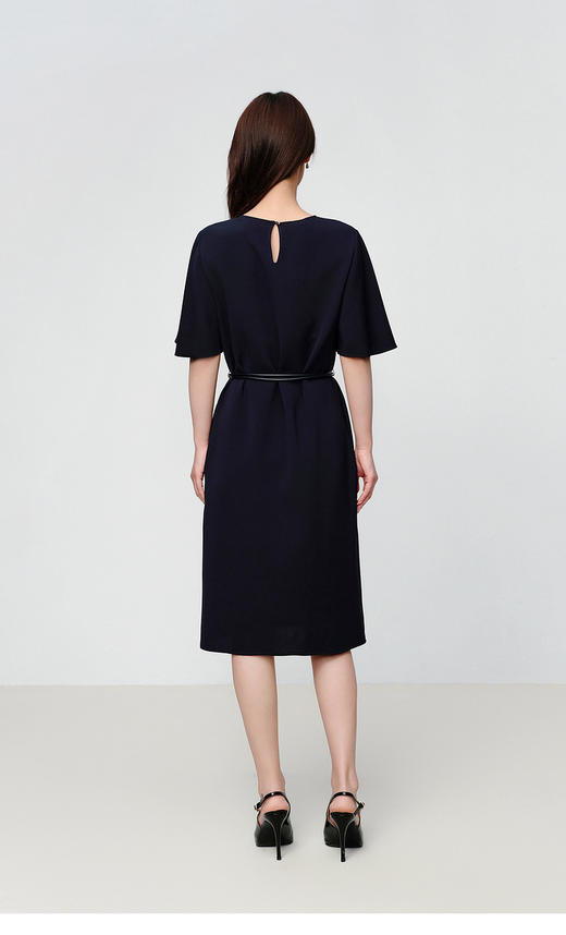 品牌同步新款v领显瘦纯色H天丝醋酸连衣裙 商品图5