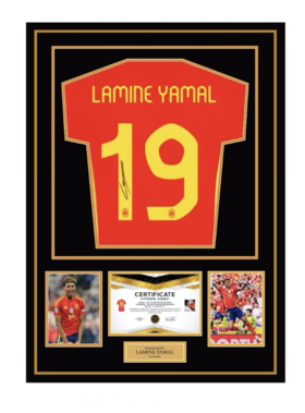 亚马尔西班牙主场亲签球衣