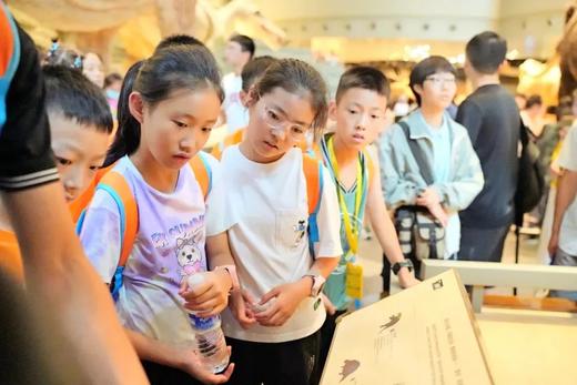 寒假独立营【双城记·上海+杭州名校7天6晚研学营】“游”+“学”结合:探访上海交大+浙大；嗨翻迪士尼，城堡焰火闪耀；璀璨黄浦江，领略海派文化魅力；参观海航博物馆、游览西湖、宋城… 商品图10