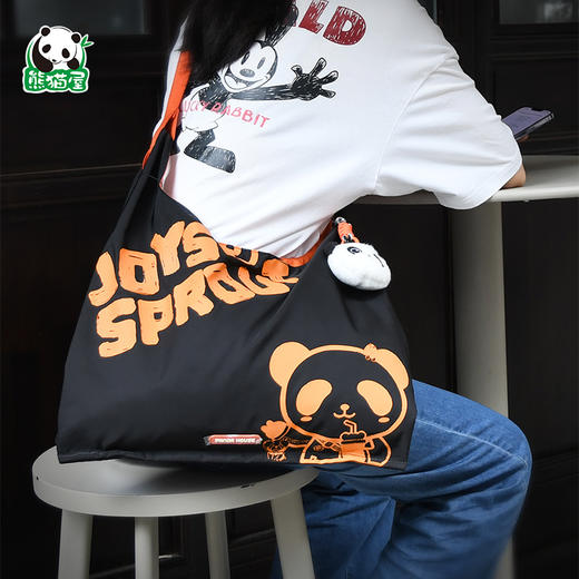 熊猫屋PANDAHOUSE 潮行挎包 2色可选   送纸袋 商品图3