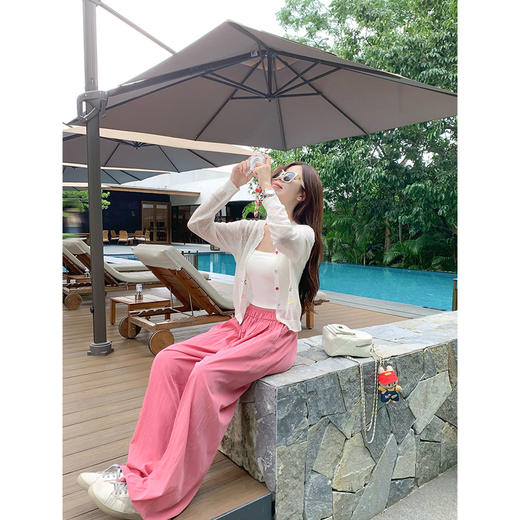 <曾小咸推荐>3.29现货秒杀 ！微信超特价！韩系彩色绣花防晒针织开衫 日常149.99 立减70 秒杀79.99！！ 商品图1