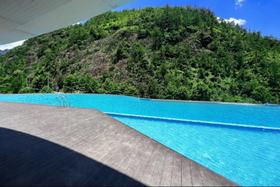 文成龙麒源芳草地度假酒店×2天1晚套餐