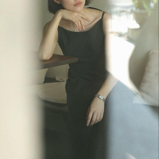 郎奴华菲一字肩小黑裙，女人这一生，一定要拥有一条小黑裙【G】 商品图3