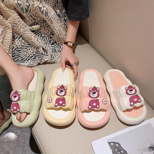 【敲好看】草莓小熊拖鞋女新款夏季外穿情侣ins踩屎感家居室内凉拖 防臭。ry 商品图0