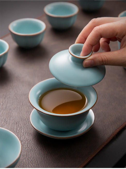 👏青瓷雅韵天青汝窑茶具套组，🏆由国家一级/高级技师、省级陶瓷艺术大师、省级工艺美术大师、苏辉文大师出品（内附大师收藏证书） 商品图5