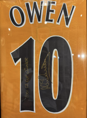 迈克尔·欧文签约利物浦2000年客场球衣题词-2001年足总杯冠军