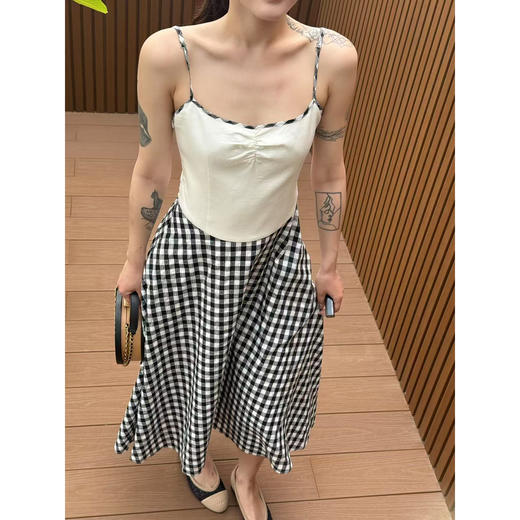 DUO智仙 长夏无边 法式格纹黑白吊带连衣裙 商品图3