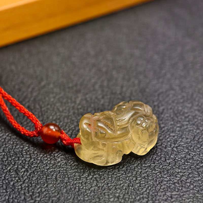 董易奇吉祥物黄水晶貔貅金蟾编织绳男女吊坠挂件