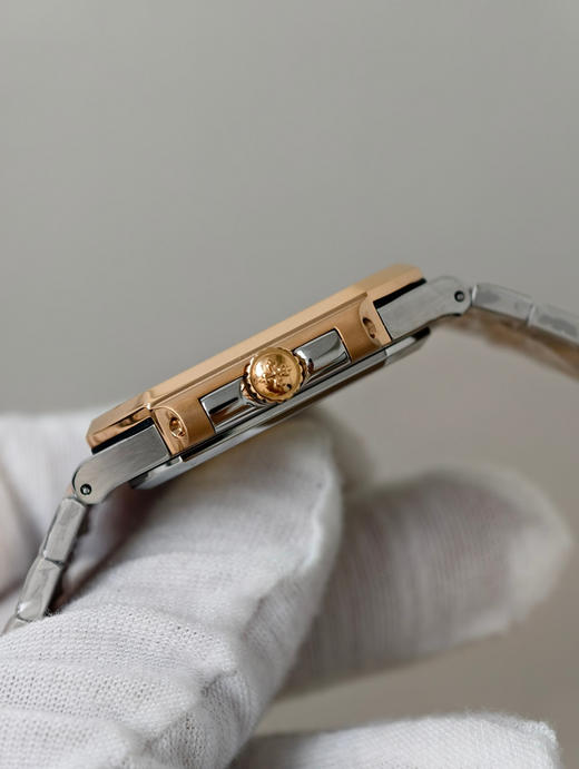 PPF factory2025年新作—PP百达翡丽Cubitus系列5821“小电视”—新时代的优雅运动腕表标杆！
<表壳>独树一帜的方形圆角表壳设计，采用鹦鹉螺的两层壳体结构，与表链高度一体化❕❕❕ 商品图2