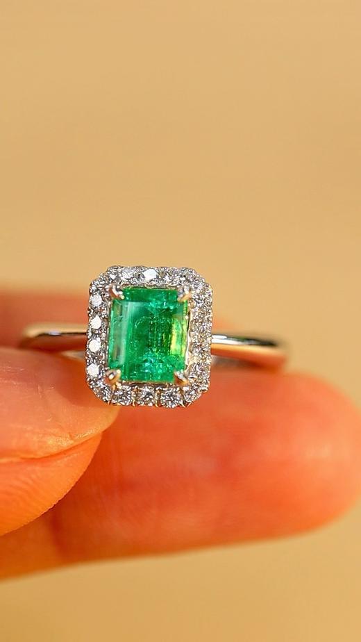 0.7ct刻面祖母绿戒指pt950 商品图1