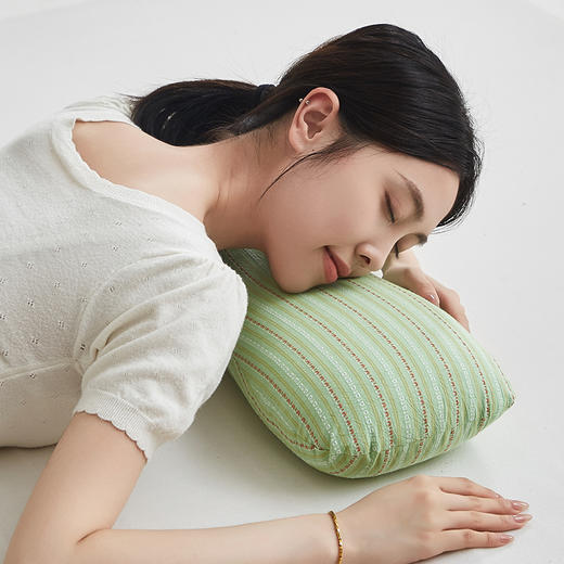 【品牌直发】加倍生活 全棉3D条纹荞麦骨头枕17*53cm 新疆棉面料枕头 高山荞麦壳填充枕芯 商品图3