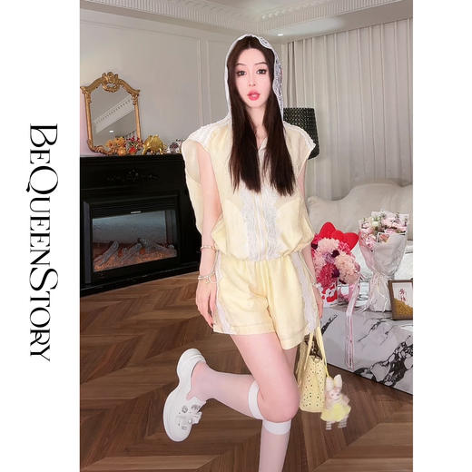 BeQueenStory【都市图鉴】透视感暗花纹蕾丝连帽外套&抽绳松紧短裤 商品图0