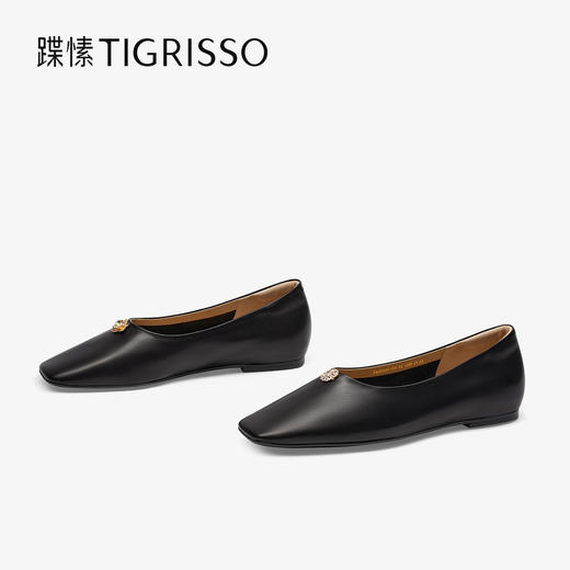 【云粉节】 BF楼蹀愫铃兰蹀愫25年秋新款兰花平底浅口单鞋新中式配裙子女鞋吊牌价1498活动价949 商品图1