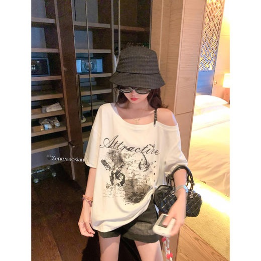 <曾小咸推荐>水墨画蝴蝶设计印花斜领短袖T恤 商品图2