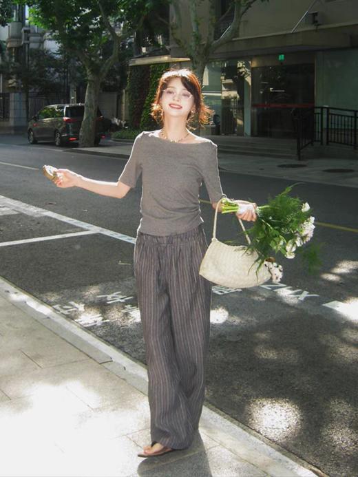 浮生八记/25B100/修身显瘦一字领短袖T恤 商品图1