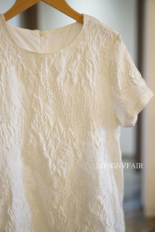 提花金线浮雕直筒连衣裙丝棉混纺透气轻柔茧型连衣裙 商品图6