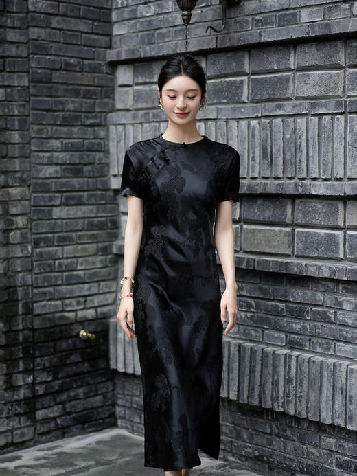 盛唐牡丹| 黑色短袖旗袍裙（黑松鼠） 商品图0