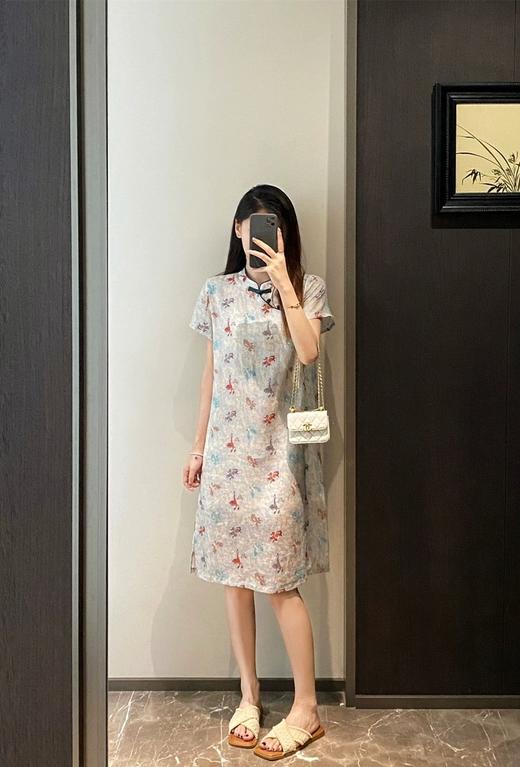 金鱼彩蝶中式立领半斜门襟盘扣H型国风苎麻旗袍裙 商品图1