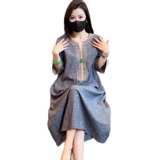 雀说新中式国风刺绣V领连衣裙新款宽松显瘦休闲气质长裙AL8066 商品图4