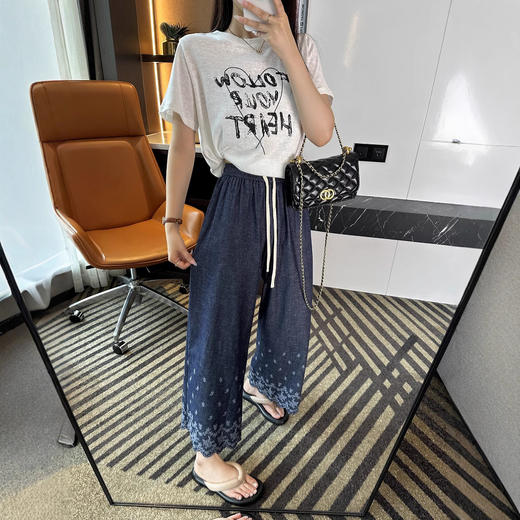 必入榜首！2025新款时髦刺绣休闲牛仔裤女夏季薄款高腰宽松直筒阔腿裤子！ 商品图3