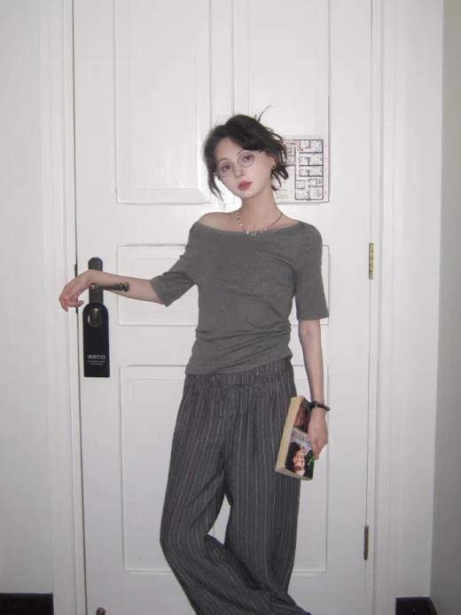 浮生八记/25B100/修身显瘦一字领短袖T恤 商品图2