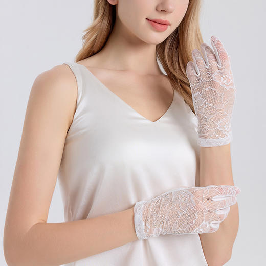 丁摩真丝防晒手套夏新款女士蕾丝轻薄透气桑蚕丝开车骑行五指手套AL24064 商品图1