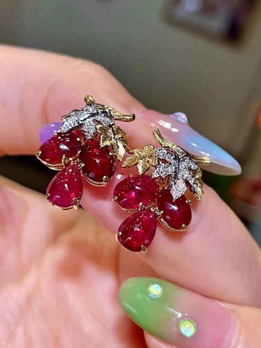 5ct素面红宝石耳钉 商品图2